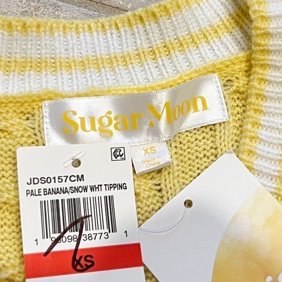NWT Sugar Moon Yellow Knit V Neck Vest White Trim Pullover Extra Small - Picture 4 of 9